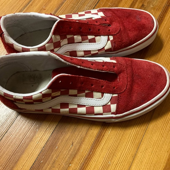 Suede Checkerprint Red and White Vans Size 9 in Womens lightly worn and cleaned - Picture 2 of 3